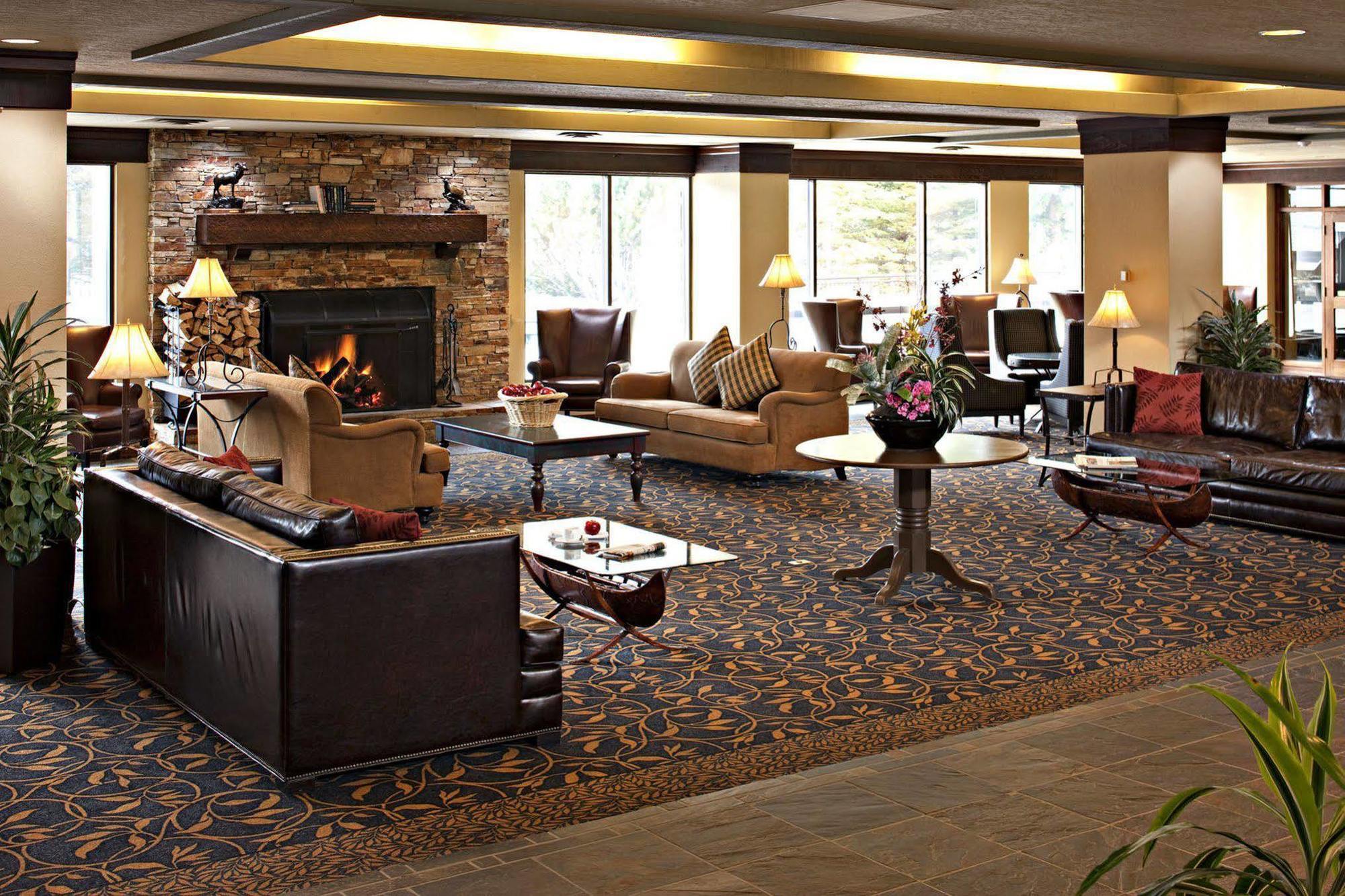 Kananaskis Mountain Lodge, Autograph Collection Exterior photo